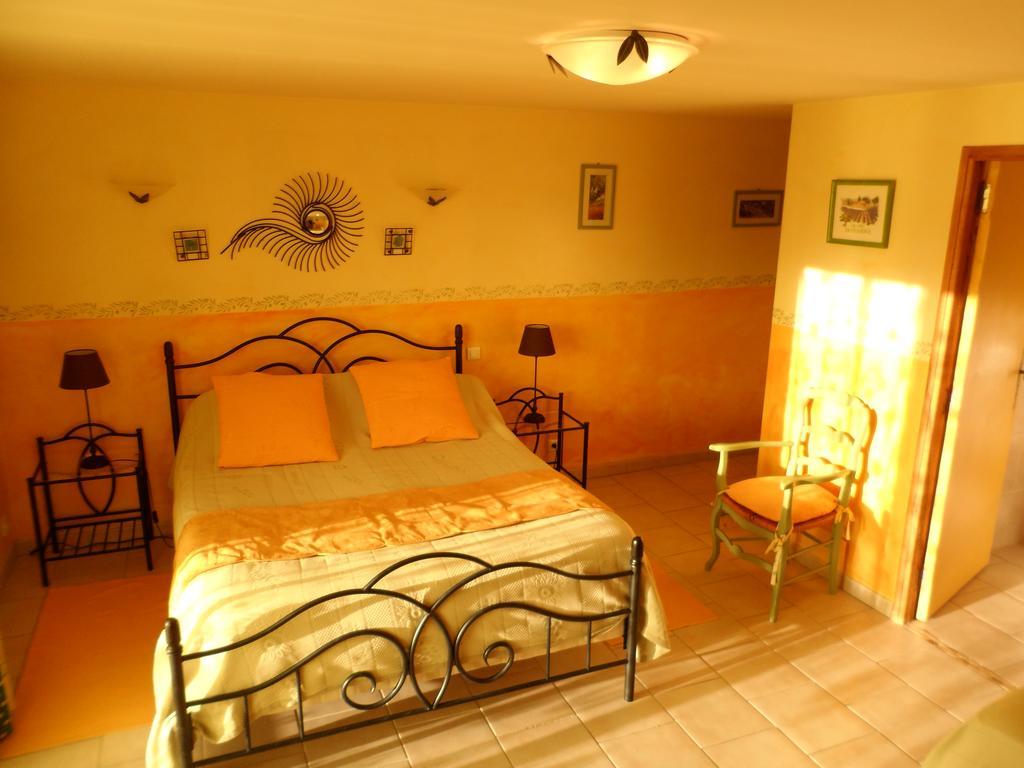 Le Jas Du Gabian Hotel Volonne Buitenkant foto